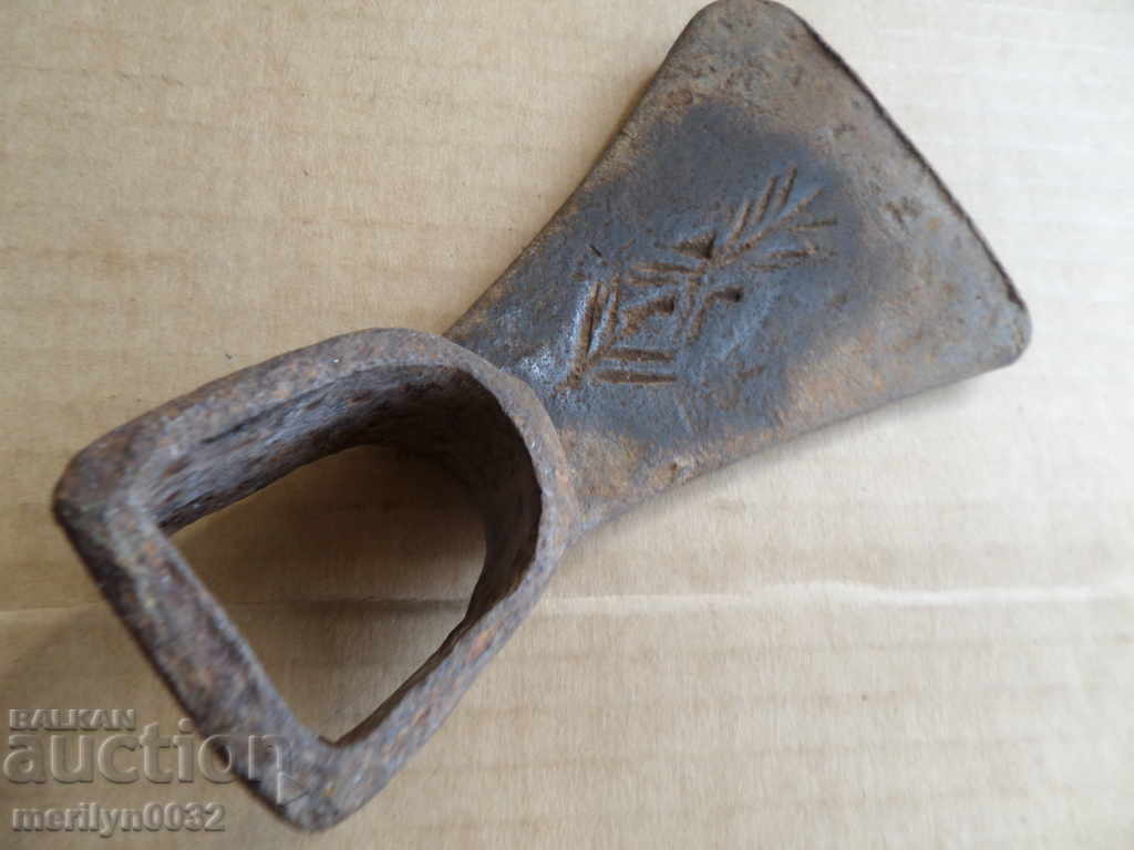 Παράδοση Σκαπάνη, αγροτικό εργαλείο, σφυρήλατο σίδερο, φτυάρι, γογγύλι