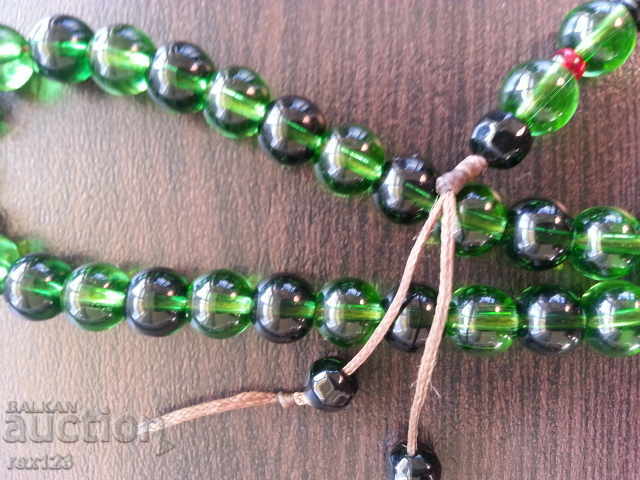 Auction  BROKEN. JEWEL. BROILERS