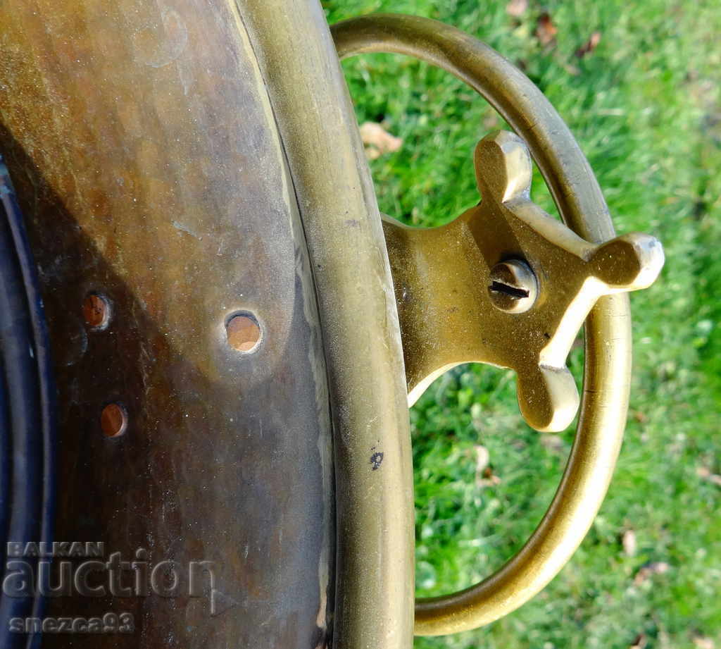 Delivery of Bronze cauldron, ladle, wood container, flower pot 30 liters