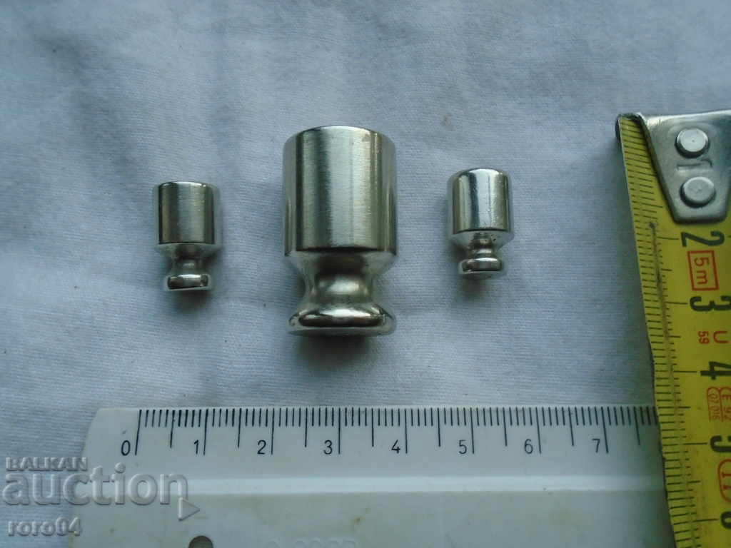 OLD WEIGHTS / MEASURES - 5 OLD WEIGHTS / MEASURES - 5