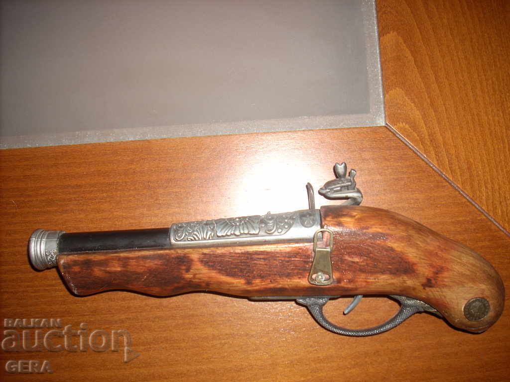 gun with price 40.00 BGN | € 20.45 gun with price 40.00 BGN | € 20.45