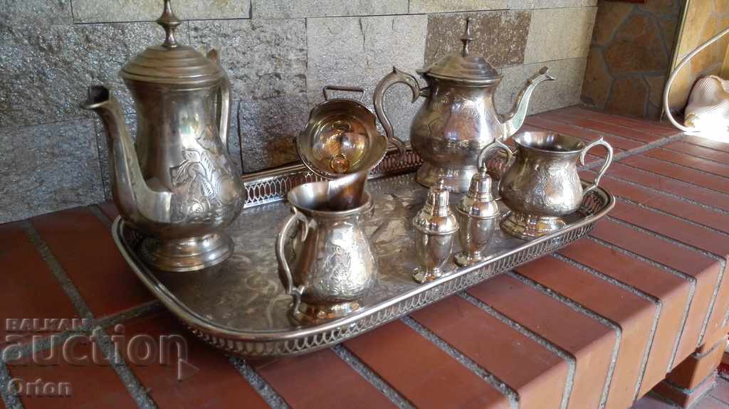 Аукцион Старинен посребрен сервиз Аукцион Старинен посребрен сервиз