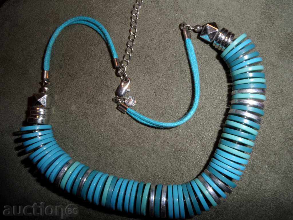 ΚΟΛΙΕ μπλε πράσινο επισημανθεί M & S, κομψό μάρκα με τιμή 29.99 BGN | € 15.33 ΚΟΛΙΕ μπλε πράσινο επισημανθεί M & S, κομψό μάρκα με τιμή 29.99 BGN | € 15.33