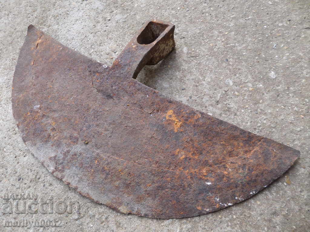 Auction Renaissance chapel of the chapel of Krali Marko wrought iron chapel Auction Renaissance chapel of the chapel of Krali Marko wrought iron chapel