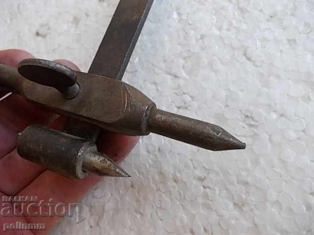 Tool - scroller with price 15.00 BGN | € 7.67 Tool - scroller with price 15.00 BGN | € 7.67