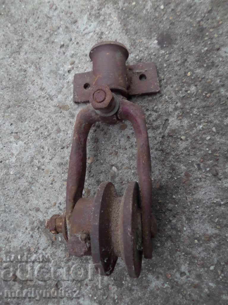 Reel pulley pulley with price 34.00 BGN | € 17.38 Reel pulley pulley with price 34.00 BGN | € 17.38