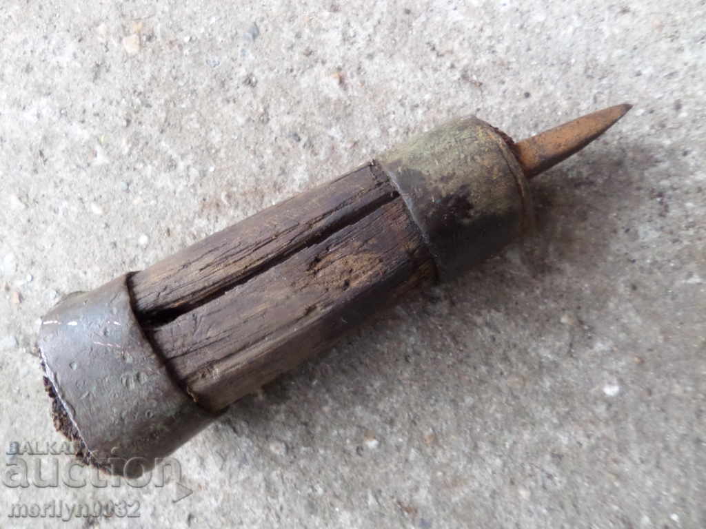 Auction Army screwdriver from a flint gun capsule pistol gun Auction Army screwdriver from a flint gun capsule pistol gun