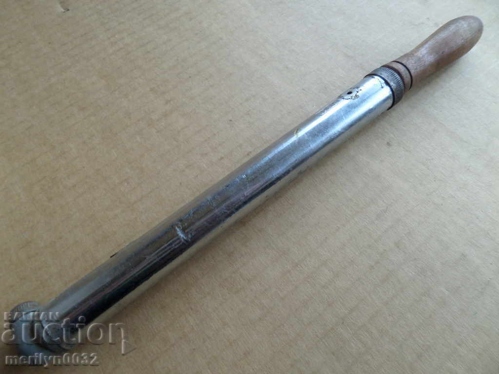 Old pump for bicycle wheel with price 39.00 BGN | € 19.94 Old pump for bicycle wheel with price 39.00 BGN | € 19.94