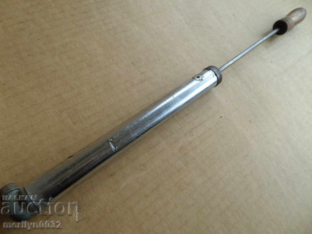 Auction Old pump for bicycle wheel Auction Old pump for bicycle wheel