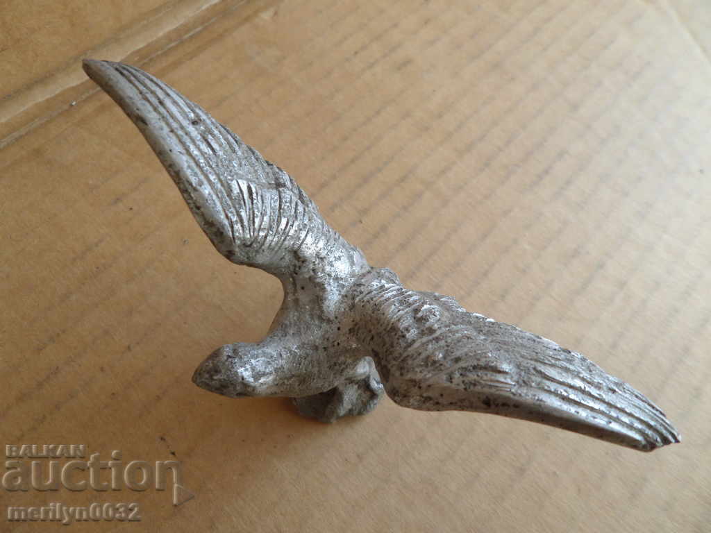 Statue, figure, figurine, sculpture pop art ceramics with price 38.00 BGN | € 19.43 Statue, figure, figurine, sculpture pop art ceramics with price 38.00 BGN | € 19.43