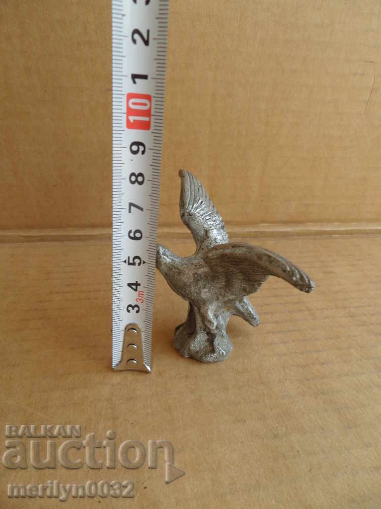 Auction Statue, figure, figurine, sculpture pop art ceramics Auction Statue, figure, figurine, sculpture pop art ceramics