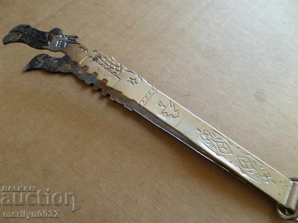 Small walnut roller with engraved wrought iron Small walnut roller with engraved wrought iron