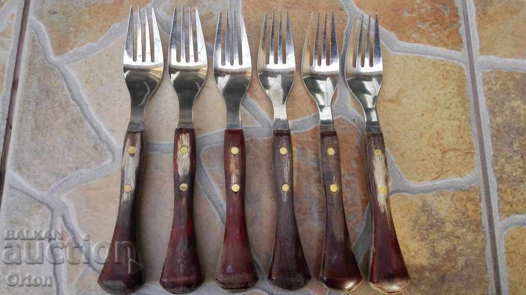 Forks WMF with price 55.00 BGN | € 28.12 Forks WMF with price 55.00 BGN | € 28.12