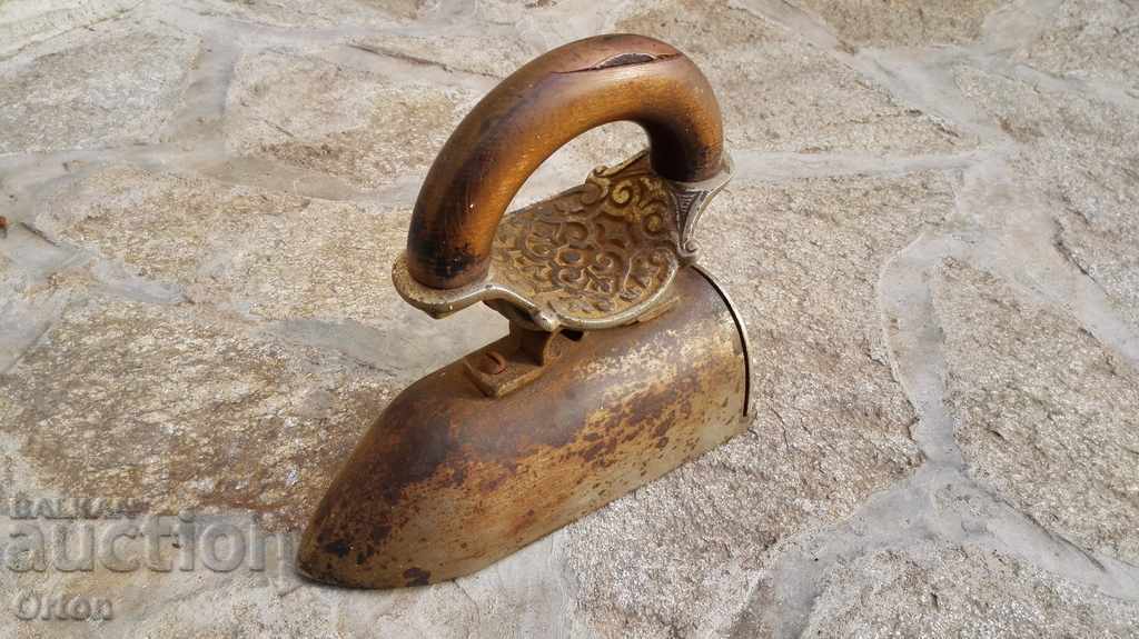 Δημοπρασία Αντίκες συλλεκτικά σιδήρου