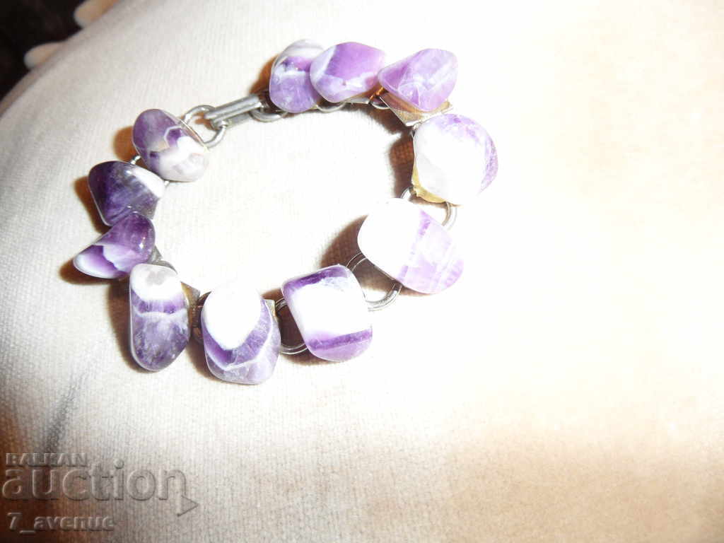 GRAVNA with 11 amethysts, about 20 cm Super! with price 19.00 BGN | € 9.71 GRAVNA with 11 amethysts, about 20 cm Super! with price 19.00 BGN | € 9.71