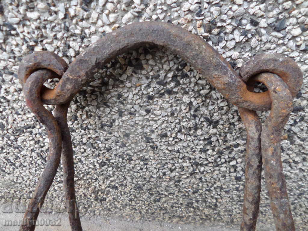 Hand-forged bovine beeches wrought iron chain with price 45.00 BGN | € 23.01 Hand-forged bovine beeches wrought iron chain with price 45.00 BGN | € 23.01