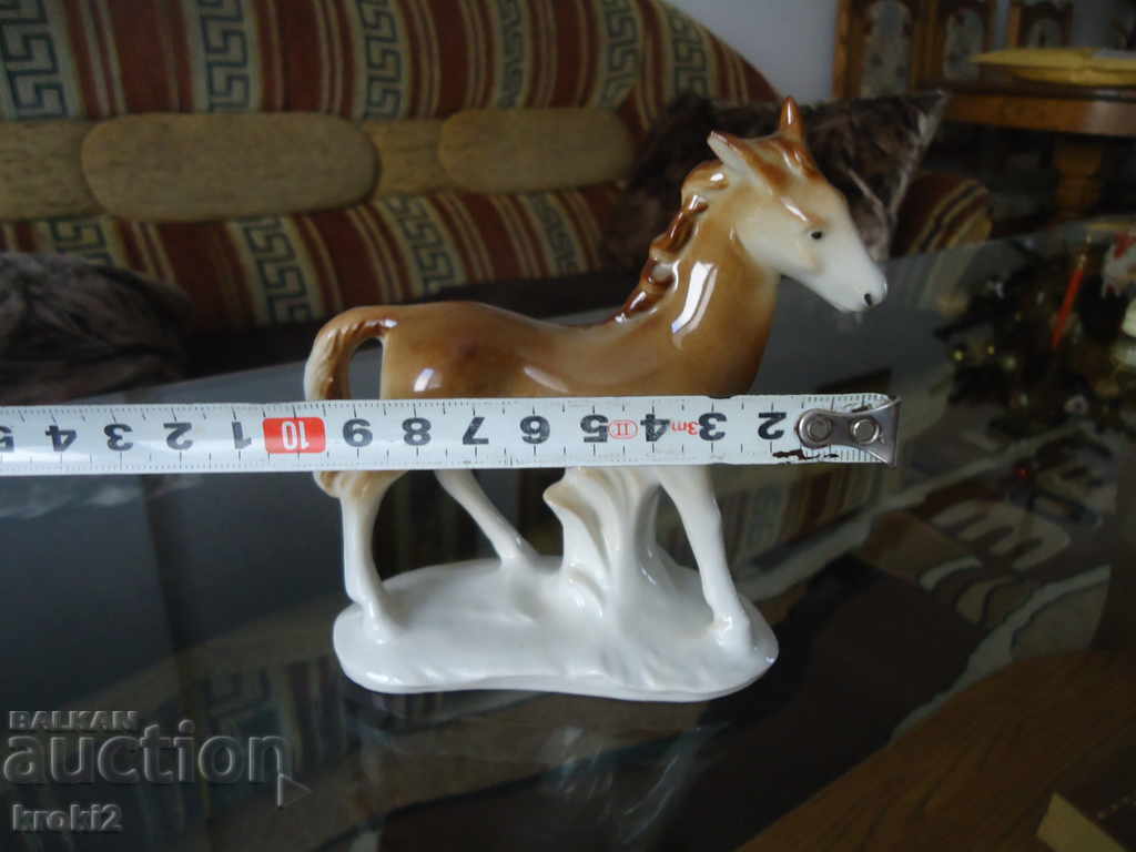 OLD PORCELAIN HORSE FIGURINE STATUETTE - 5