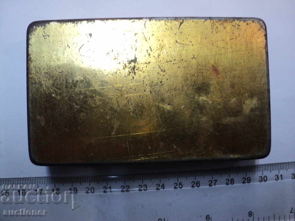 Auction  STARA METAL CIGARETTE CARTON. BULGARIA.