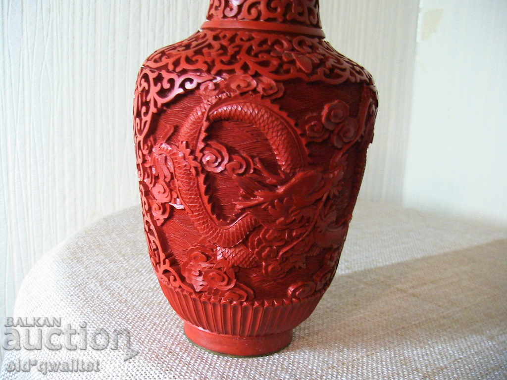 Original Chinese VAZA, not porcelain, a brass enamel and ... with price 997.00 BGN | € 509.76 Original Chinese VAZA, not porcelain, a brass enamel and ... with price 997.00 BGN | € 509.76