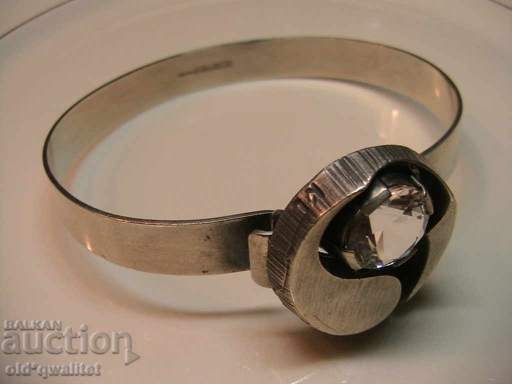 Finnish Designer silver GRIVNA, Mountain Crystal with price 297.00 BGN | € 151.85 Finnish Designer silver GRIVNA, Mountain Crystal with price 297.00 BGN | € 151.85