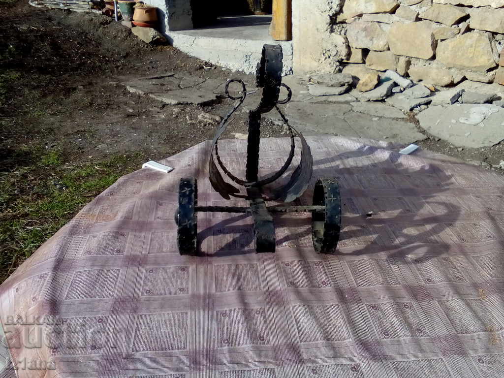 Поставка за вино с цена 22.00 лв. | € 11.25 Поставка за вино с цена 22.00 лв. | € 11.25