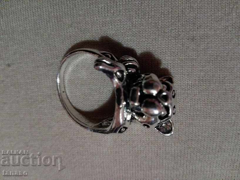 Inel bărbătesc - câine, stil rocker, heavy metal, punk cu preț € 7.00 | 13.69 BGN
