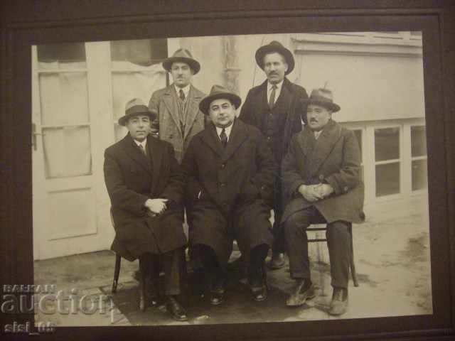 Auction Photo CDV cardboard large-group men Auction Photo CDV cardboard large-group men