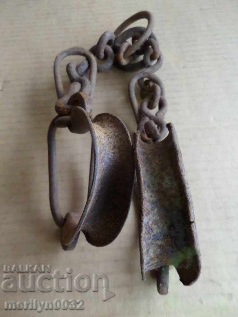 Delivery of Old hand forged beads, chains, pranks, chains Delivery of Old hand forged beads, chains, pranks, chains