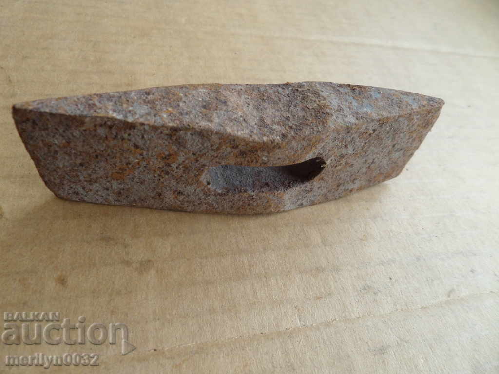 Very old hammer for cut stone over 100 years, wrought iron - 6 Very old hammer for cut stone over 100 years, wrought iron - 6