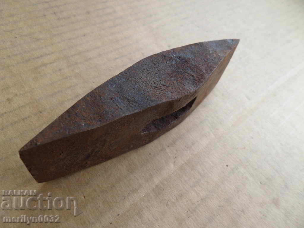 Very old hammer for cut stone over 100 years, wrought iron - 7 Very old hammer for cut stone over 100 years, wrought iron - 7