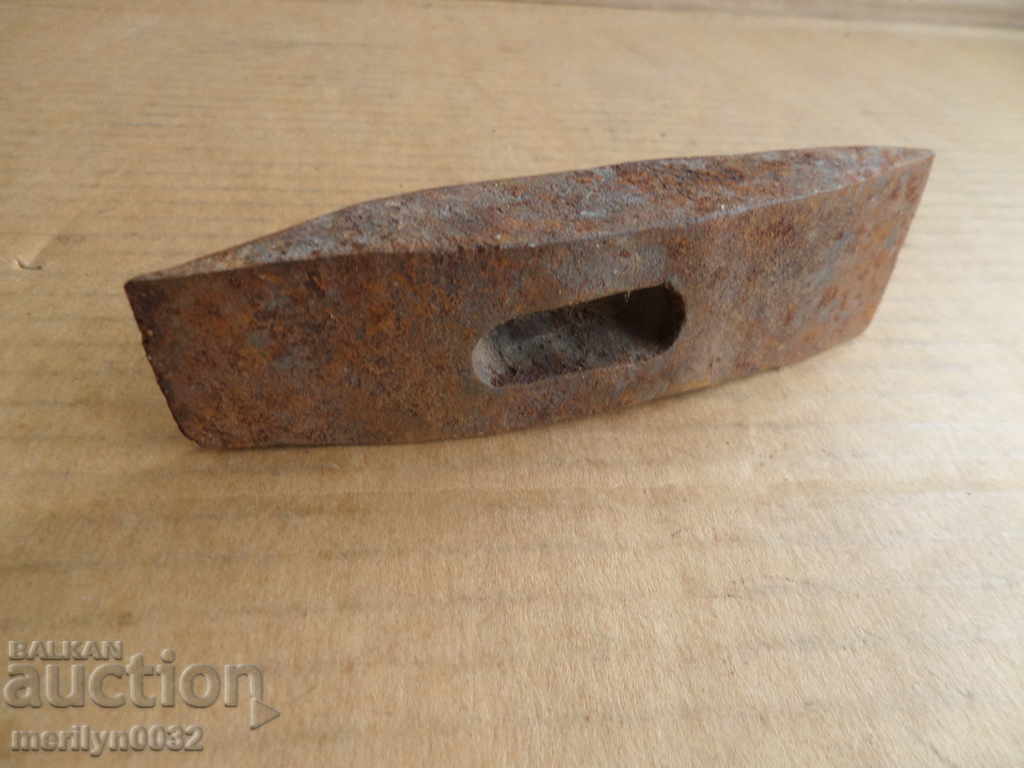 Very old hammer for cut stone over 100 years, wrought iron - 6 Very old hammer for cut stone over 100 years, wrought iron - 6