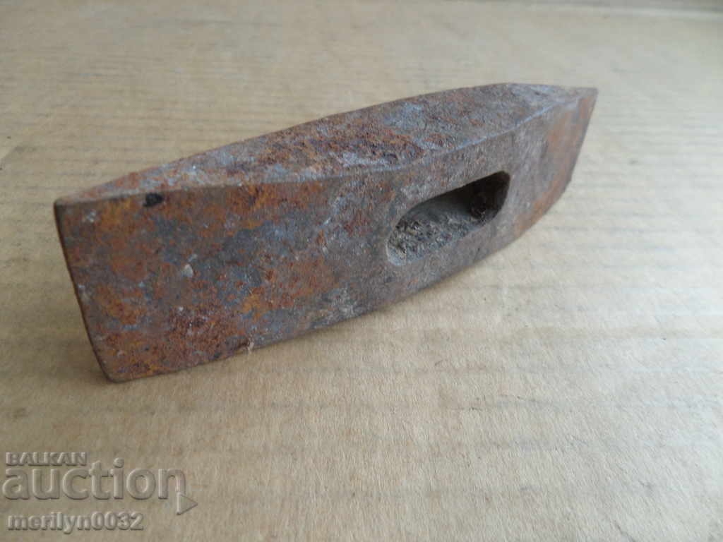 Very old hammer for cut stone over 100 years, wrought iron - 7 Very old hammer for cut stone over 100 years, wrought iron - 7