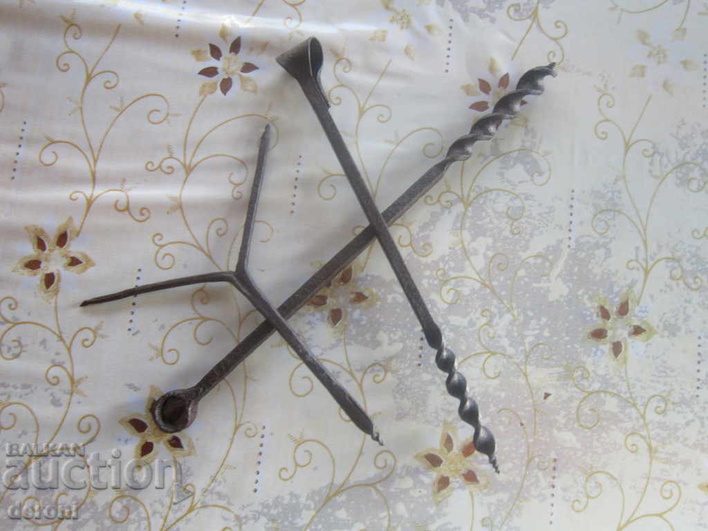 Lot of drills scraped drill bit grinder drill with price 10.00 BGN | € 5.11