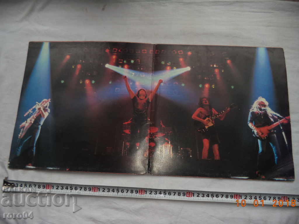 AC / DC - FOR THOSE ABOLT TO ROCK with price 75.00 BGN | € 38.35 AC / DC - FOR THOSE ABOLT TO ROCK with price 75.00 BGN | € 38.35