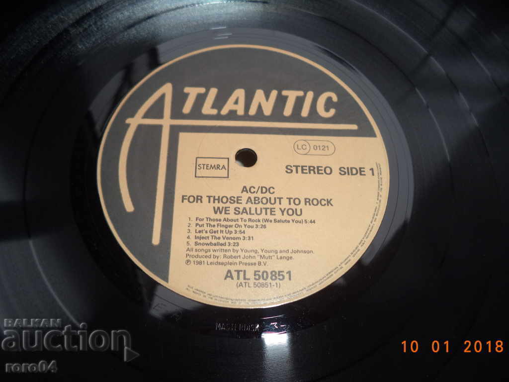 Delivery of AC / DC - FOR THOSE ABOLT TO ROCK Delivery of AC / DC - FOR THOSE ABOLT TO ROCK