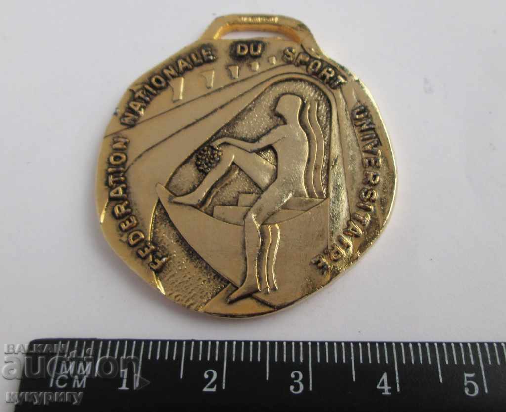 Auction  old Italian sports medal