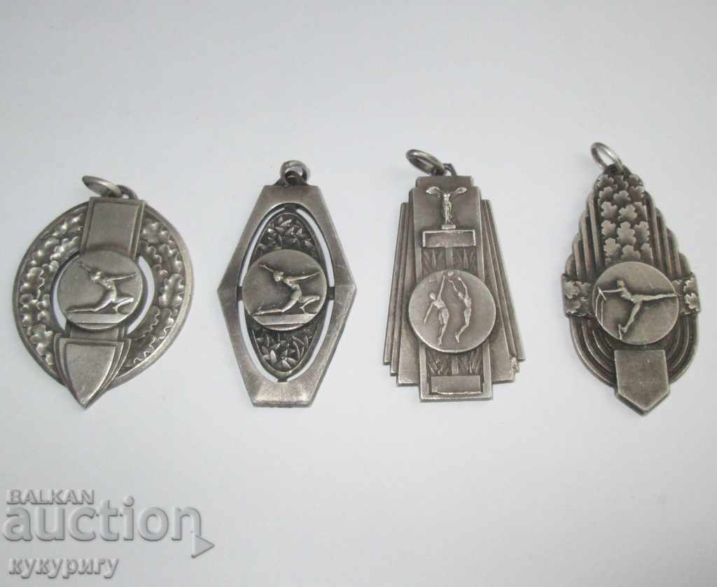 Lot of 4 ancient sports medals collection - 7 Lot of 4 ancient sports medals collection - 7