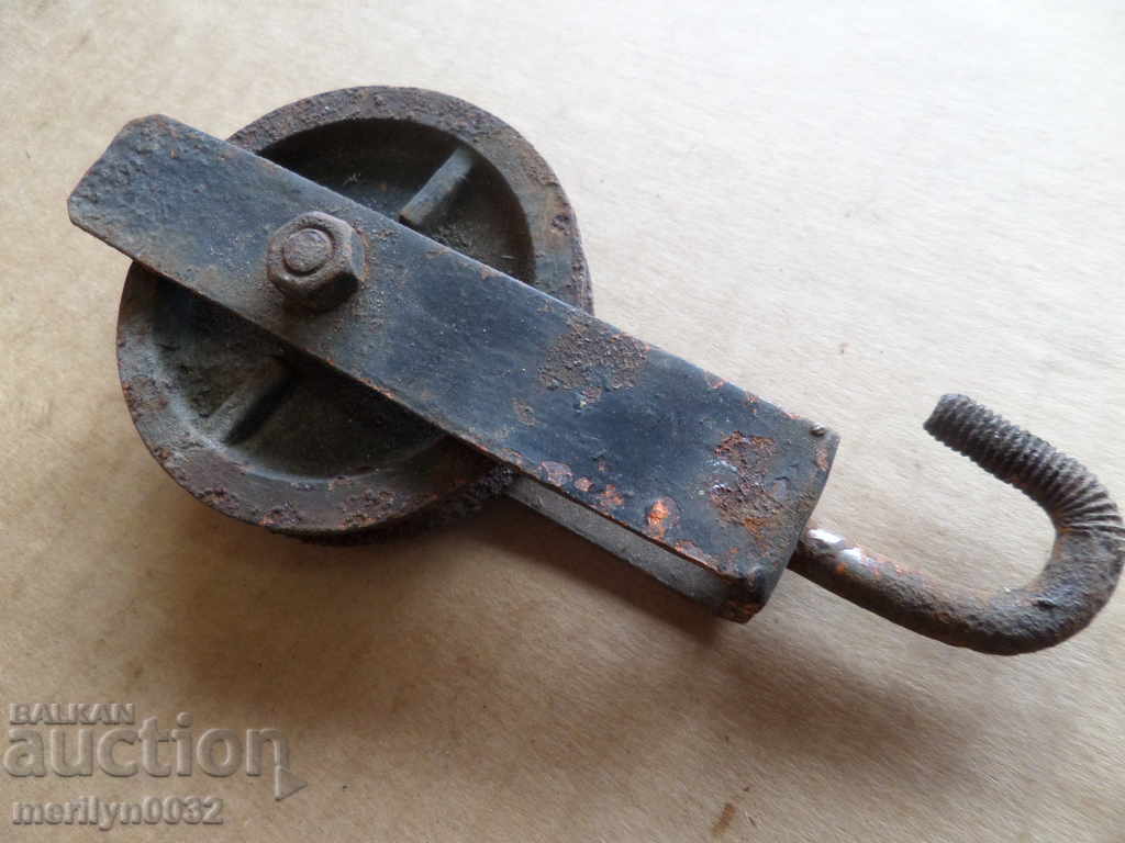 Παλιά ρολό τροχαλία σφυρήλατο σίδερο - 6 Παλιά ρολό τροχαλία σφυρήλατο σίδερο - 6