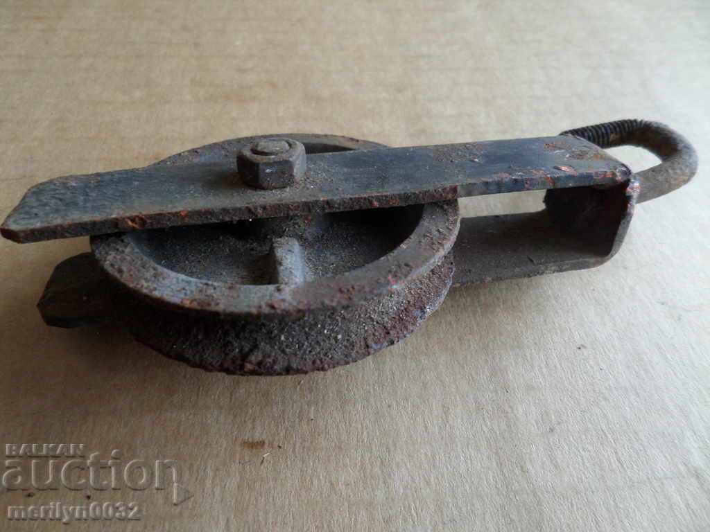 Παλιά ρολό τροχαλία σφυρήλατο σίδερο - 7 Παλιά ρολό τροχαλία σφυρήλατο σίδερο - 7