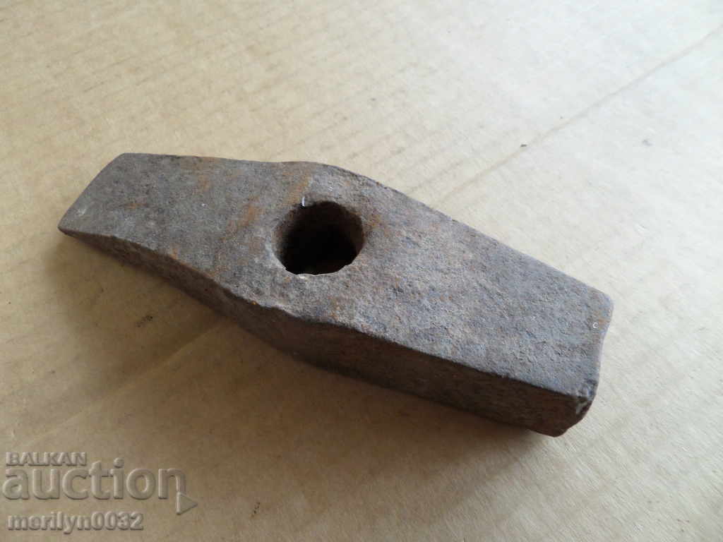 An old stone hammer, a tool, a kink - 7 An old stone hammer, a tool, a kink - 7