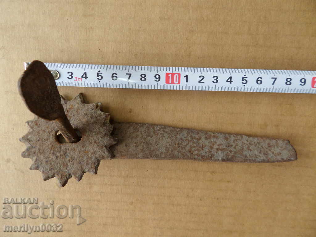 An old wrought-iron latch, a lock, a latch for the old gate with price 43.00 BGN | € 21.99