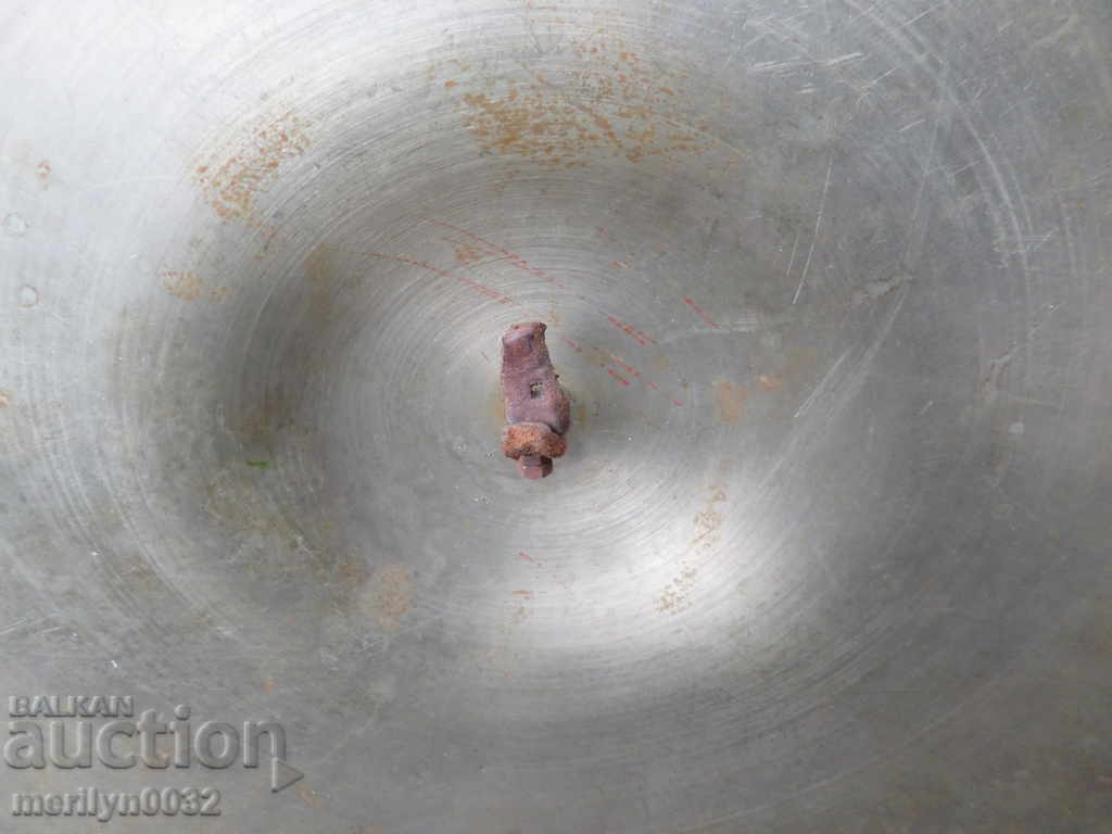 An old cymbal struck a tapped instrument - 6 An old cymbal struck a tapped instrument - 6