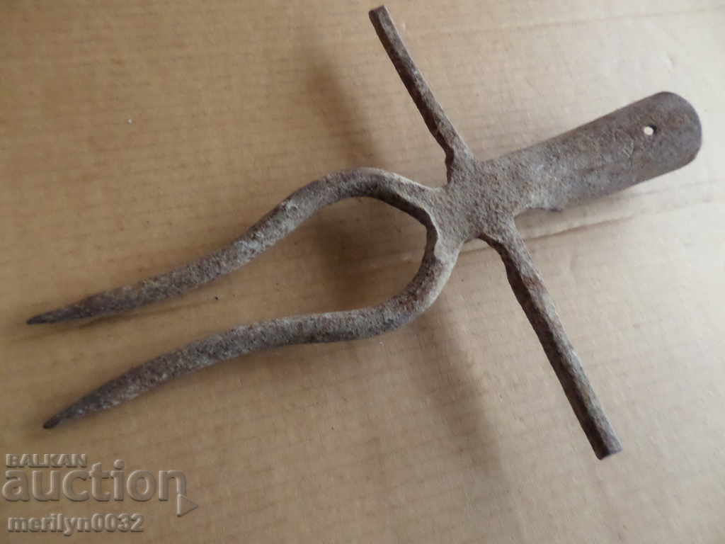 Old twin forged, villa, wrought iron with price 36.00 BGN | € 18.41 Old twin forged, villa, wrought iron with price 36.00 BGN | € 18.41