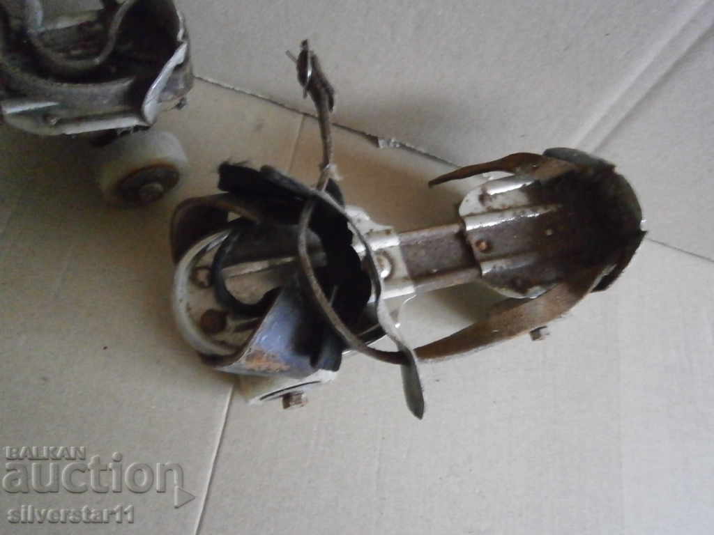 Delivery of Roller skates retro Delivery of Roller skates retro