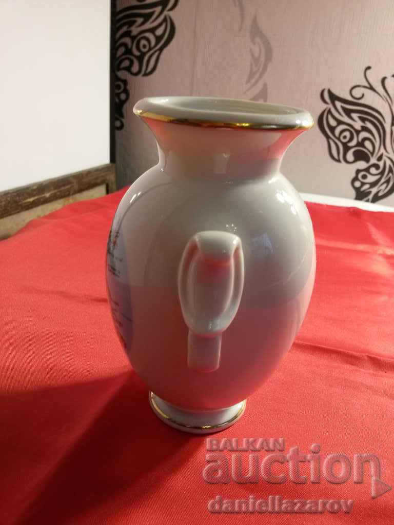 Colectabila porțelan castron japonez, vaza Gran Canaria cu preț 18.00 BGN | € 9.20 Colectabila porțelan castron japonez, vaza Gran Canaria cu preț 18.00 BGN | € 9.20