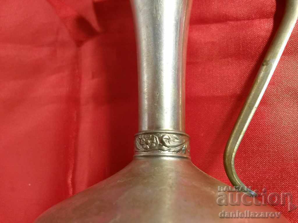 Δημοπρασία Όμορφη νορβηγική Metal Κανάτα, Κανάτα