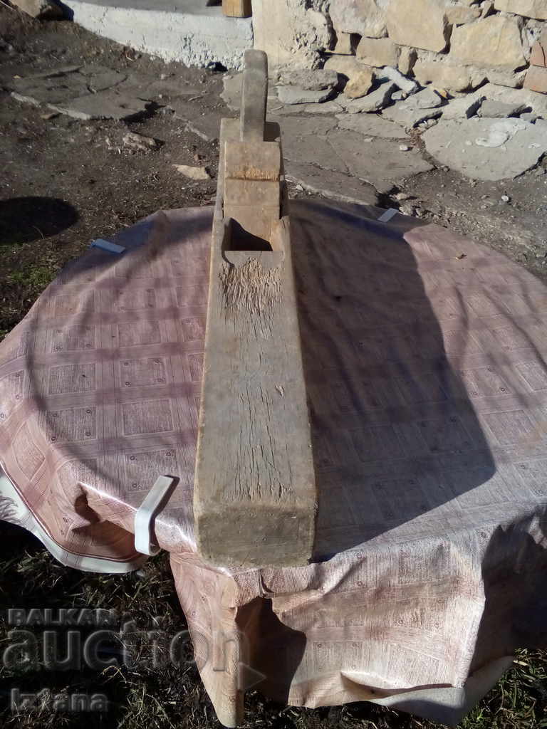 An old carving grater with price 20.00 BGN | € 10.23 An old carving grater with price 20.00 BGN | € 10.23