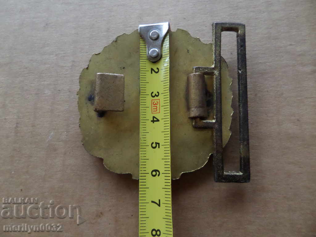 Delivery of Officer's bronze belt buckle, buckle lurk Delivery of Officer's bronze belt buckle, buckle lurk
