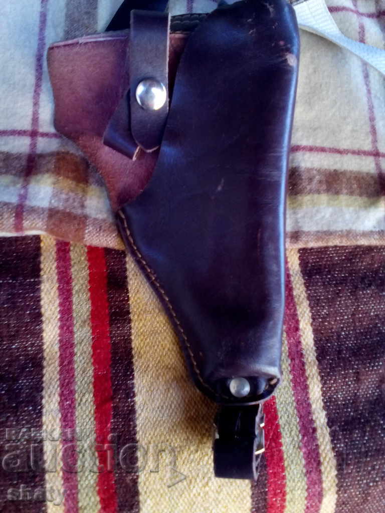 Leather pistol holster. with price 30.00 BGN | € 15.34 Leather pistol holster. with price 30.00 BGN | € 15.34