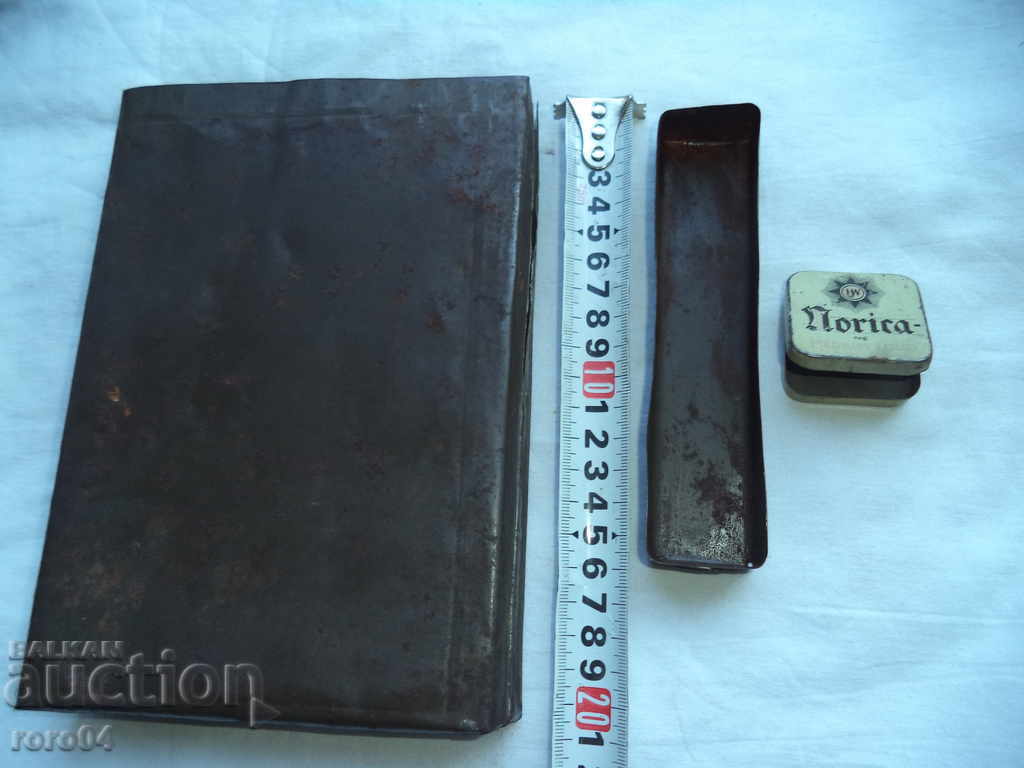 СТАРИ ЛАМАРИНЕНИ КУТИИ - 2 БРОЯ - 6 СТАРИ ЛАМАРИНЕНИ КУТИИ - 2 БРОЯ - 6